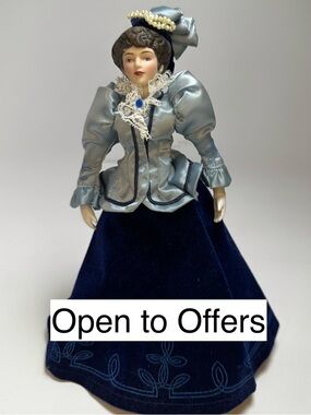 Vintage Avon Porcelain Doll | 1980s Avon Collectible | Victorian Blue Velvet